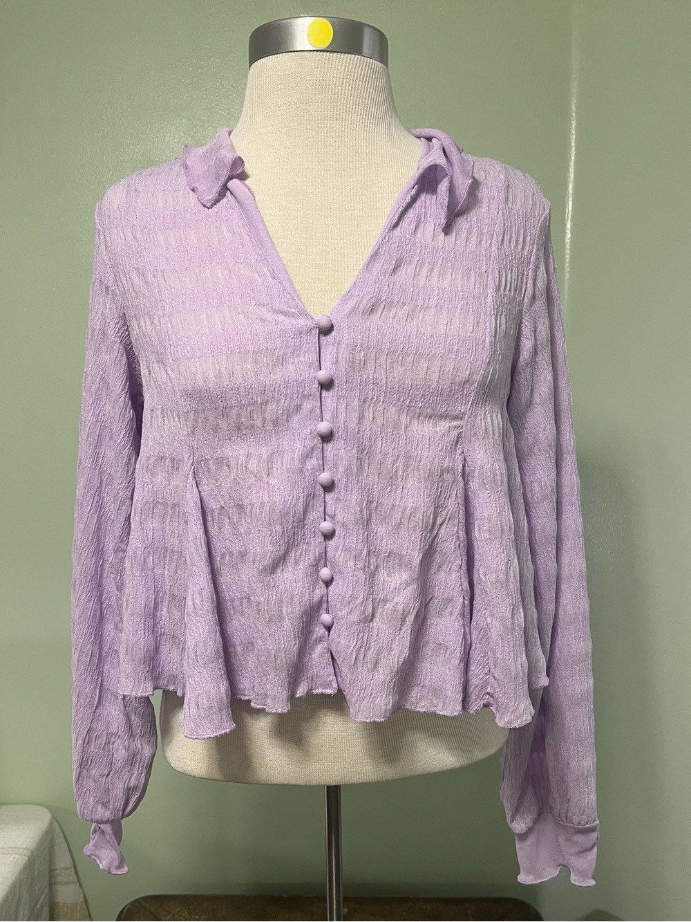 Anthropologie Cropped Button Front Top With Ruffle Hem Lavender Size XS